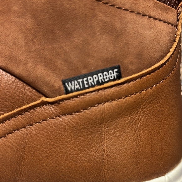 Like brand new Polo Ralph Lauren boots. Leather boots main image 8
